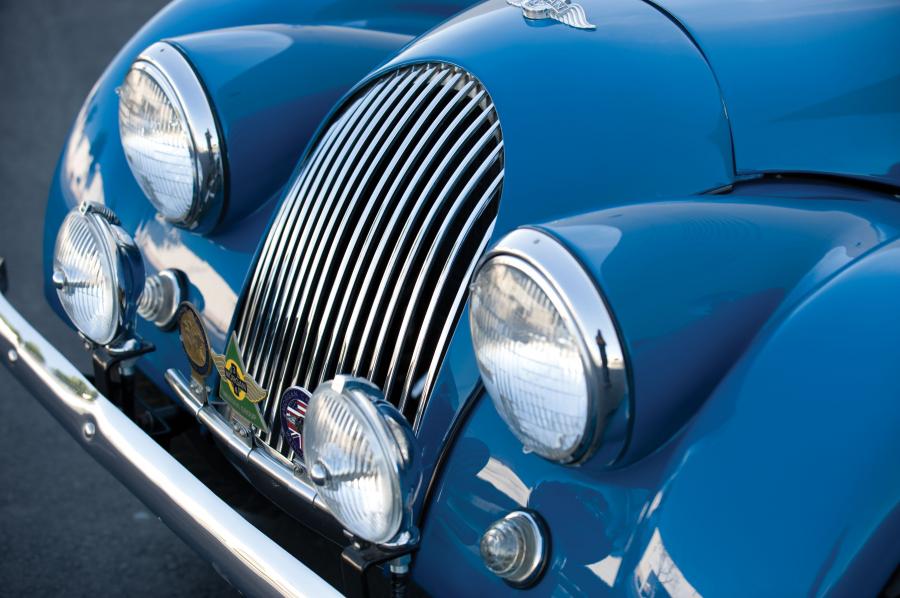 Детали экстерьера Morgan 4/4 Series V Roadster 1964 года  (фото 5 из 7)